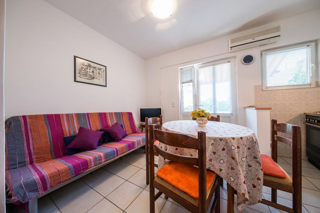 Garden Apartments Komiža Dış mekan fotoğraf